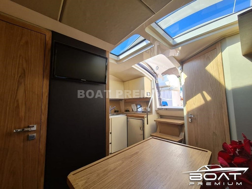 Imagem 6 de 9 de Sessa C40, 2012, 2x Volvo Penta D4 300hp - Phantom - Cranchi