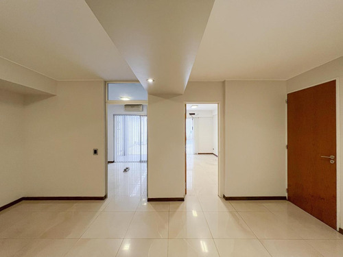 Imagen 7 de 21 de Oficina O Local Comercial Ideal Profesionales O Estudios En Barrio Martin