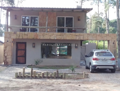 Muy Linda Casa En Parque Burnet- Ref: 1919