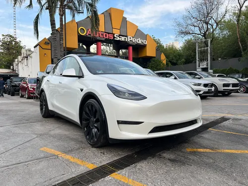 Tesla Model Y 2022