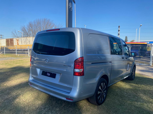 Mercedes-Benz Vito 1.9 119 Cdi Tourer Pasajeros 9+1 At