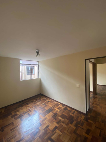 Imagem 3 de 12 de Apartamento Grande Água Verde