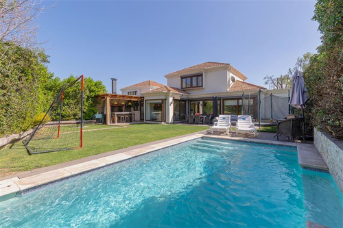 Casa Provenzal De 4 Dorm., Piscina Y Quincho, Chamisero