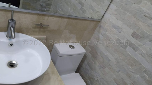 Imagen 13 de 14 de Apartamento En Venta Urb. Macaracuay # 22-23383