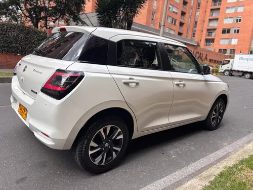 Suzuki Swift 1.2 Hybrid 2Wd