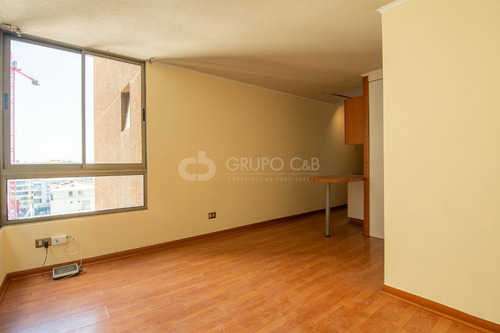 Excelente Estudio A Pasos Del Metro Moneda