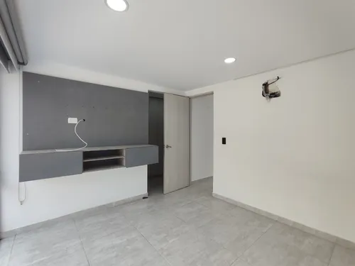 Casa En Venta En Bellavista. Cod V30490