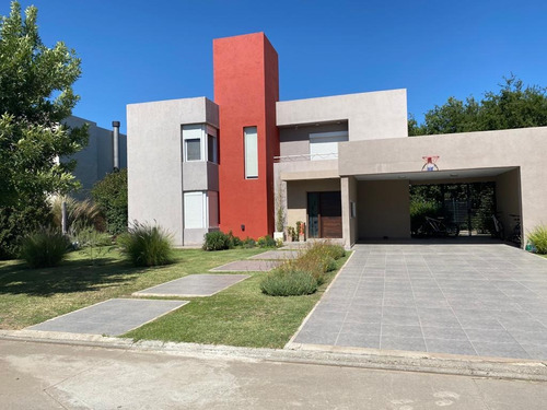 Valle Esc Excel Casa Mjor Barrio 3d +esc Pileta Calef Ctral