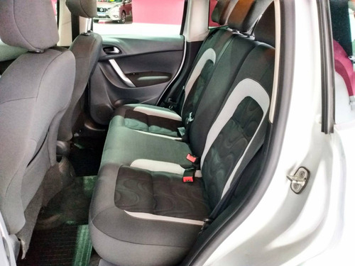 Imagem 11 de 13 de Citroën C3 1.5 Tendance 8v Flex 4p Manual
