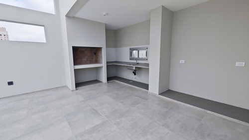 Venta Depto 2 Dorm C/cochera - 14 E/45 Y 46 - La Plata