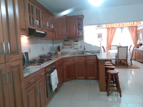 Imagen 4 de 14 de Hermosa Y Cómoda Quinta En Zona Norte Maracaibo Vende Ml