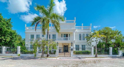 Casa En Lagos Del Sol En Venta