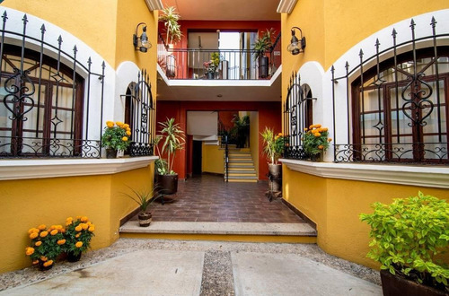 Imagen 1 de 9 de Casa - Diaz Ordaz