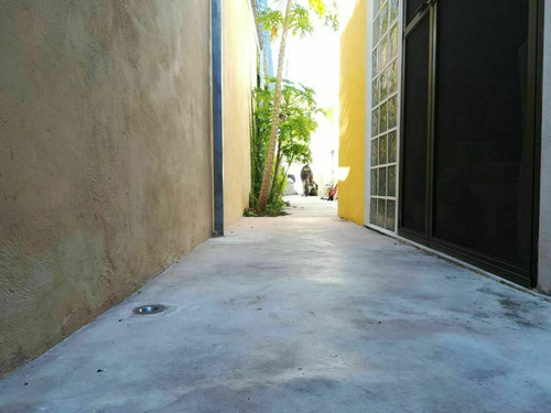 Venta De Cómoda Casa De Un Piso En Baspul
