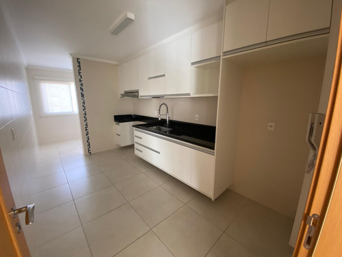 Ótimo Apartamento Em Atibaia! 2 Quartos (1 Suíte) Já Com Ar Condicionado Na Sala E Suite. Benheiros Prontos E Cozinha Planejada!