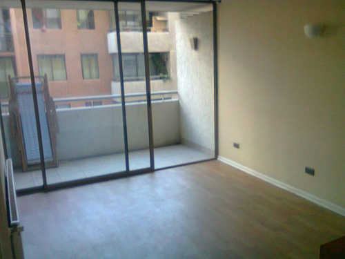 Arriendo Depto 1 Dormitorio Argomedo 373, Piso 4 Con Bodega