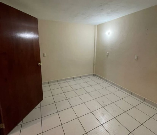 Casa A Precio De Remate En C. 92, Col. Obrera, Mérida Yucatan. Arf