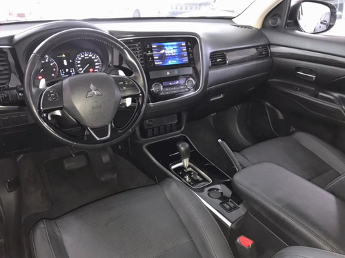 Mitsubishi Outlander 2.0 2017