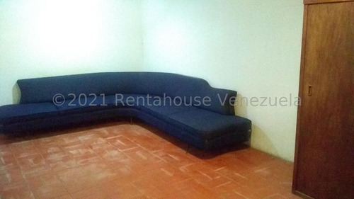 Imagen 9 de 29 de Casa Con Anexo En Los Chorros, Conjunto Cerrado, Caracas, Codigo: Mvg 21-23644