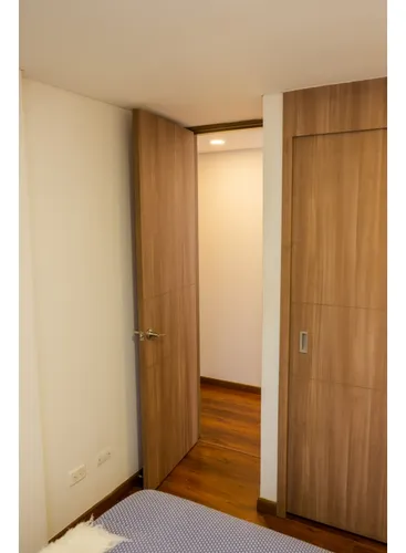 Venta De Apartamento En Envigado, Loma De Cumbres