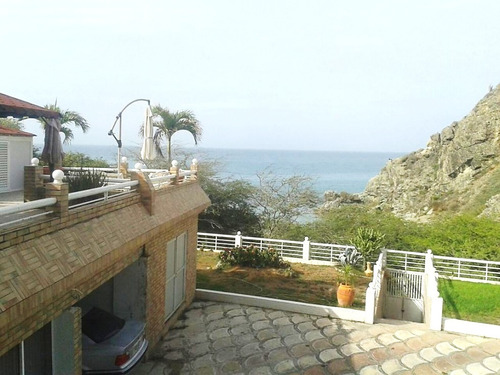 Apartamento En Venta, En El Morro