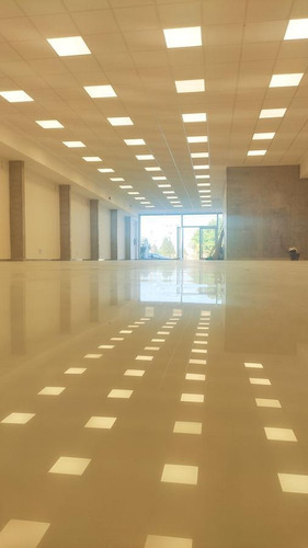 Imagen 5 de 13 de Increible Local Comercial - 358 M2 Cubiertos - Baño D Y C - Financiacion - Fray Luis Beltran
