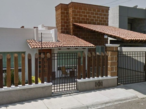 Casa En Venta En Queretaro, Col. Santa Rosa Jauregui, Tum