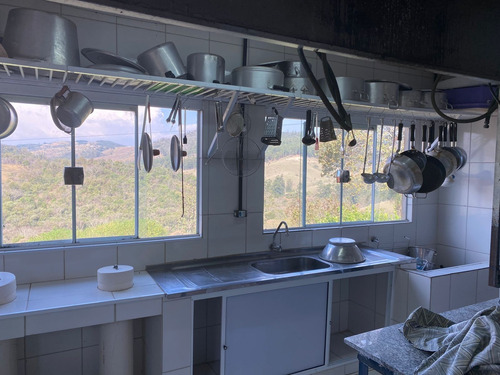 Imagem 10 de 30 de Sítio 20 Alqueires, Casa Sede Com 2 Dormitórios, 1 Suíte Com Banheira, Escritório, Casa De Caseiro, Área De Lazer Completa, Árvores Frutíferas - St00169 - 70653265