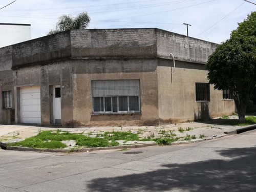Casa En Venta Con Permuta En La Tablada