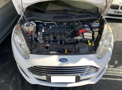 Ford Fiesta 1.6l Titanium 2015