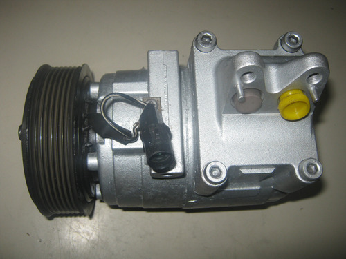 Compresor De Aire - Hyundai Hd65 24v. (Usado)
