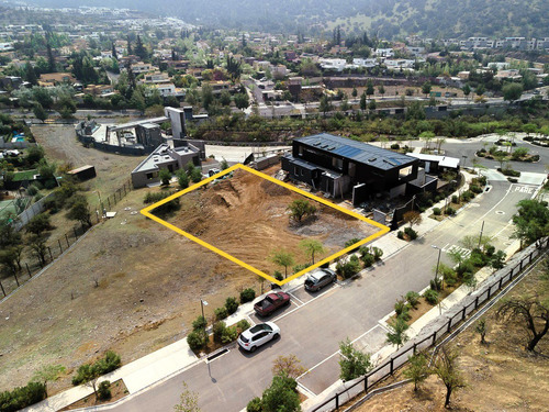 Sitio No Perimetral En Exclusivo Condominio