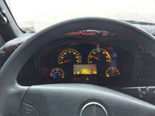 Mercedes Bens Accelo 815