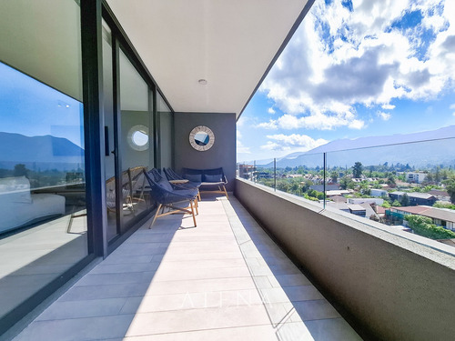 En Venta Departamento Tríplex En Vitacura