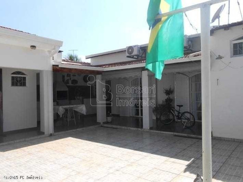 Imagem 1 de 6 de Venda De Casas / Padrão Na Cidade De Araraquara 9301