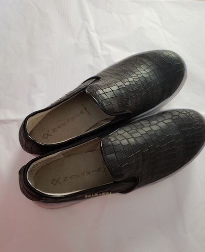 Panchas Zapatos Negros Marca Nazaria