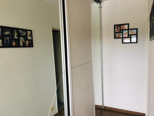 Departamento Con Balcón Y Cochera En Venta En Haedo