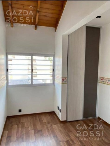 Imagen 25 de 28 de Casa - Jose Marmol