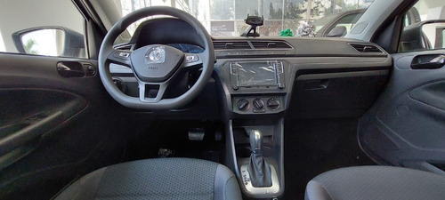 Imagen 15 de 20 de Volkswagen Voyage Comfortline Automático 2022