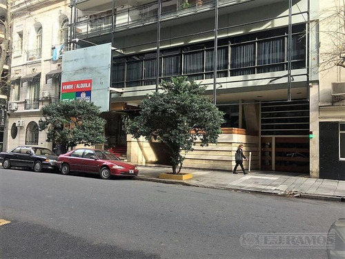 Local En Recoleta