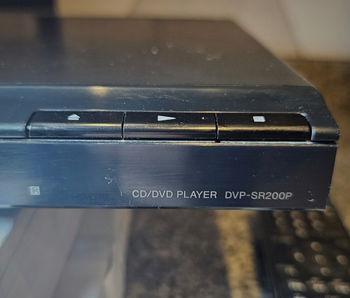 Reproductor Dvd Sony Dvp-sr200p - Con Garantia Mastermarket Negro (Reacondicionado)