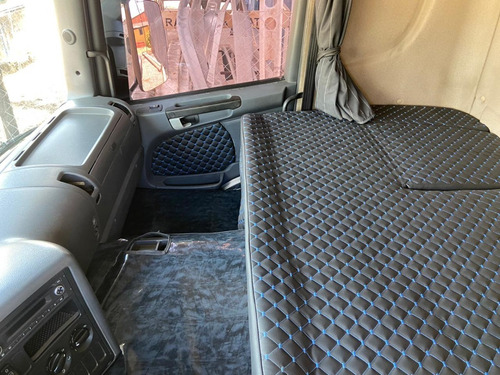 Scania P 360 4x2 La
