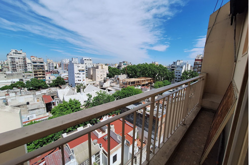 Venta 4 Ambientes Luminoso Balcon Flores