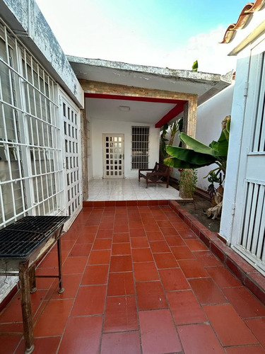 Casa En Venta Urb. Sierra Parima