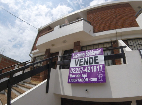 Triplex Ambientes Venta A 150 Mts Del Mar  (1215)