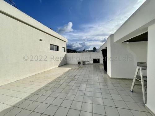 Imagen 25 de 30 de Mls #22-28102 Hermoso Y Moderno Penthouse Duplex Con Increíble Vista, Es Un Piso Completo. Afm