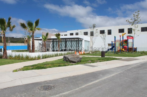Zakia En Renta Casa Amueblada Con 2 Recamaras Cada Una Con Baño En Suite Qh252912