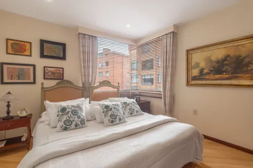Apartamento En Arriendo/venta En Los Rosales. Cod V16569