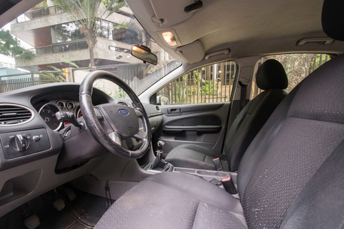 Ford Focus Hatch Glx 1.6 8v (flex)