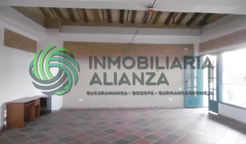 Local En Arriendo En Giron. Cod A13178